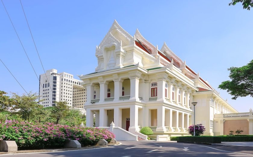 6.-EKSAM-9-Syarat-Beasiswa-S1-Universitas-Chulalongkorn-di-Thailand